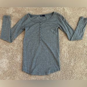 Like New Women’s Gap Top size XS